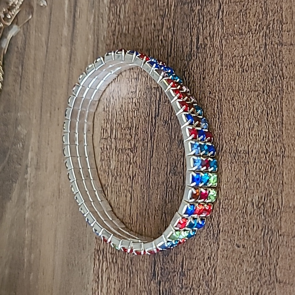 NEW Colorful Rhinestone Bracelet - Picture 2 of 3